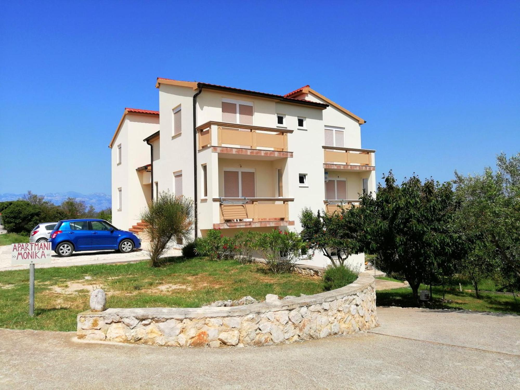 Apartments Monika Nin Exterior photo
