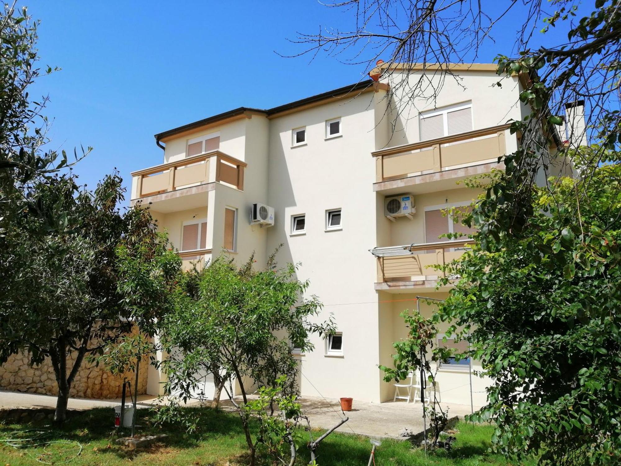 Apartments Monika Nin Exterior photo